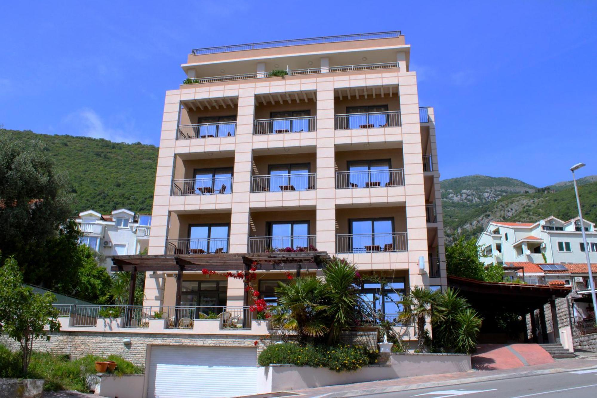 Hotel Petrovac na moru Exterior foto